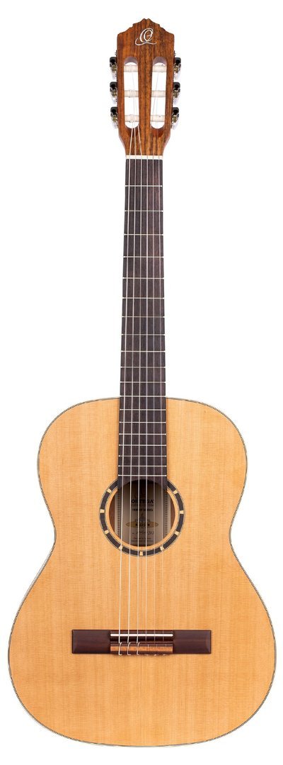 Ortega R 122 1/2,  Konzertgitarre, mit Tasche